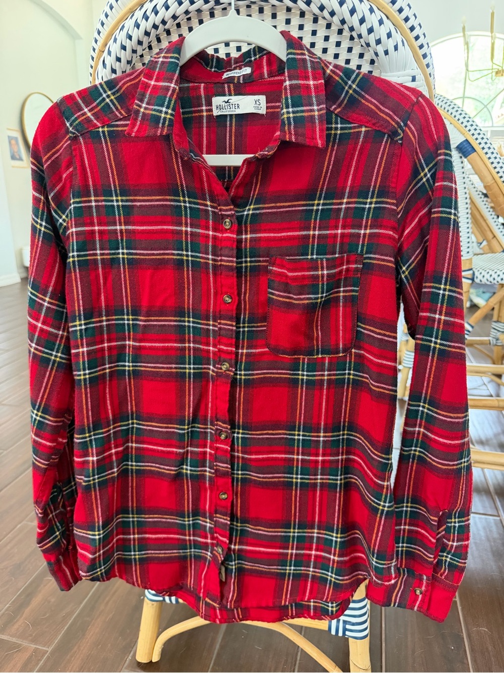 Hollister Co. Red Plaid Flannel Button Up Shirt Boyfriend Fit Women's Size XS